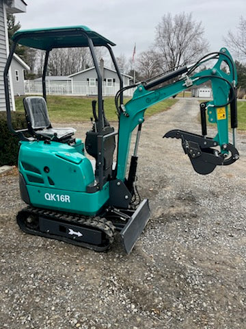 2025  CFG Industrial QK16R Mini Excavator with 13.5hp gas engine **New