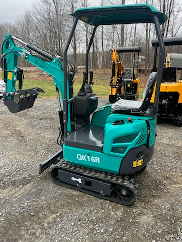 2025  CFG Industrial QK16R Mini Excavator with 13.5hp gas engine **New