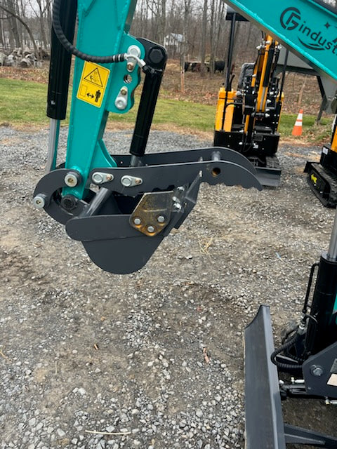 2025  CFG Industrial QK16R Mini Excavator with 13.5hp gas engine **New