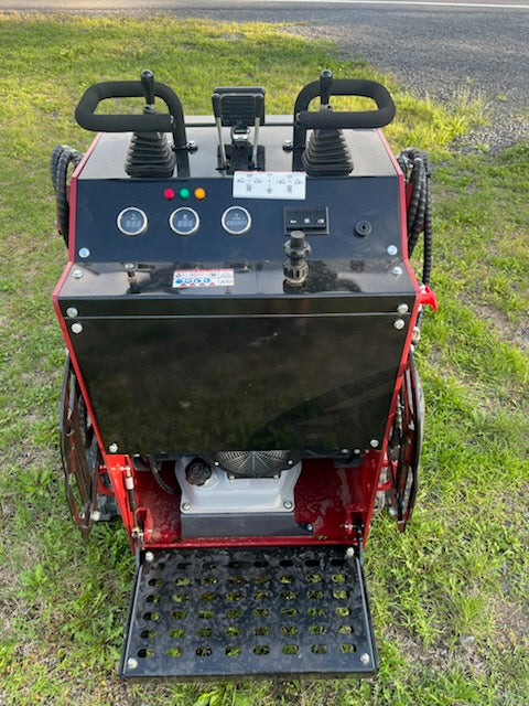 2025 Cartiwell CW-460 Mini Skidsteer with 3 stage pump and 25hp gas engine **New -- Maroon